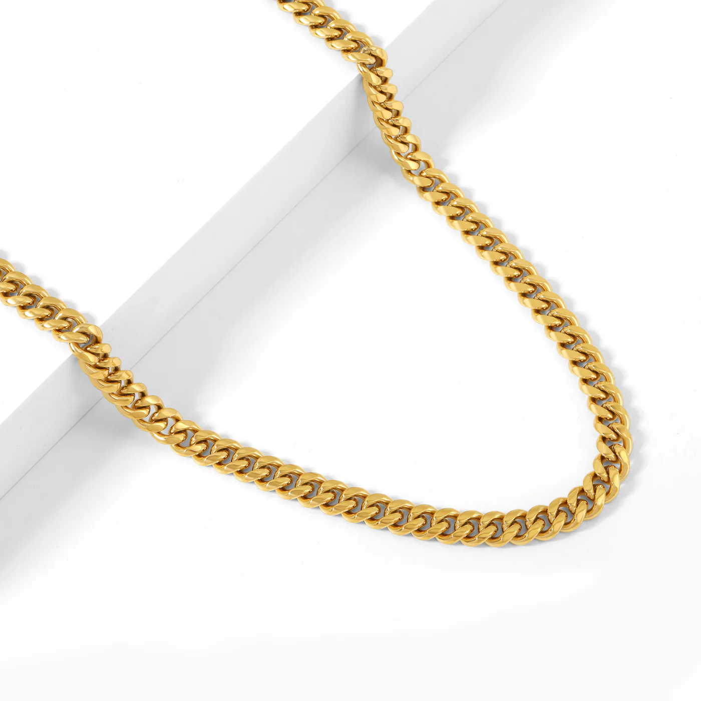 Miami Cuban Link Chain - 8mm - Image 4