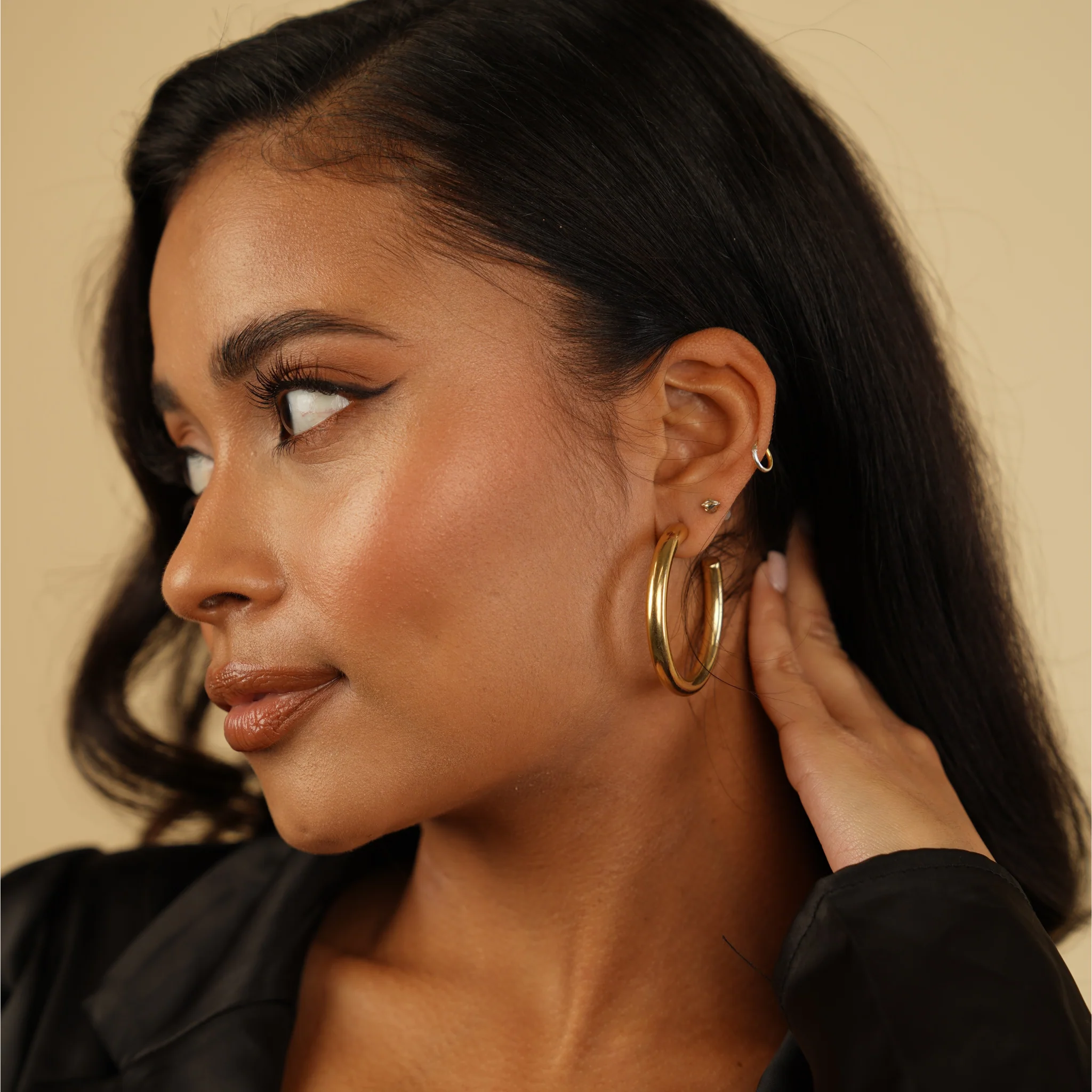 Thick Hoop Earrings - Image 5
